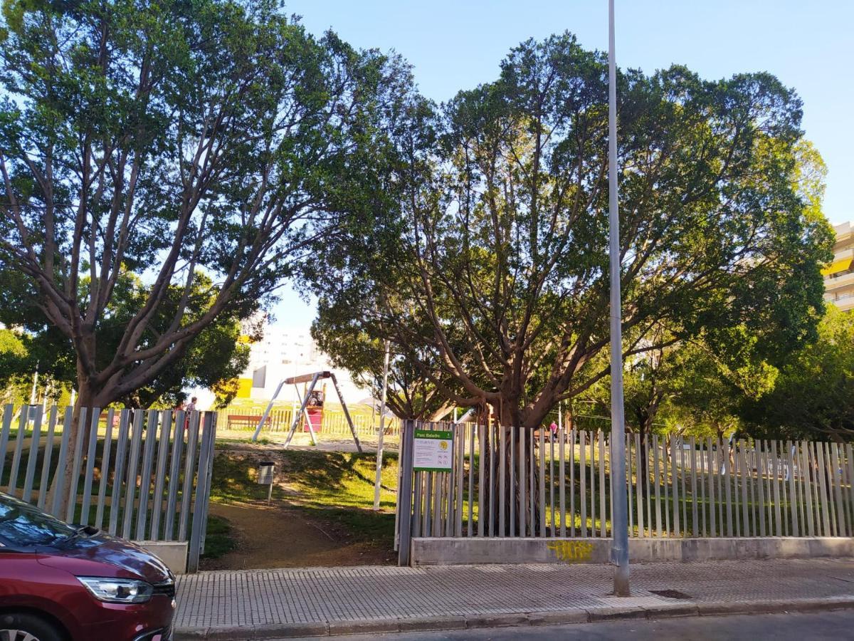 Apartamento PARADISE Solo Familias Gandia Bagian luar foto