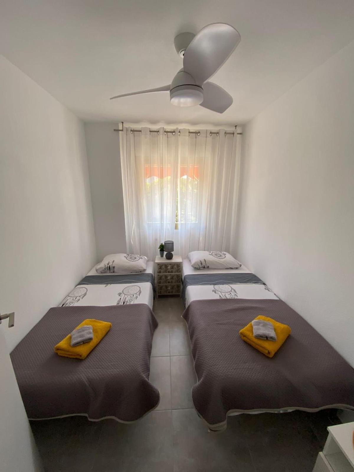 Apartamento PARADISE Solo Familias Gandia Bagian luar foto